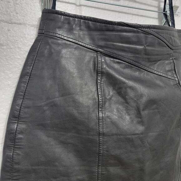 Black Leather Mini Skirt - Picture 4 of 10